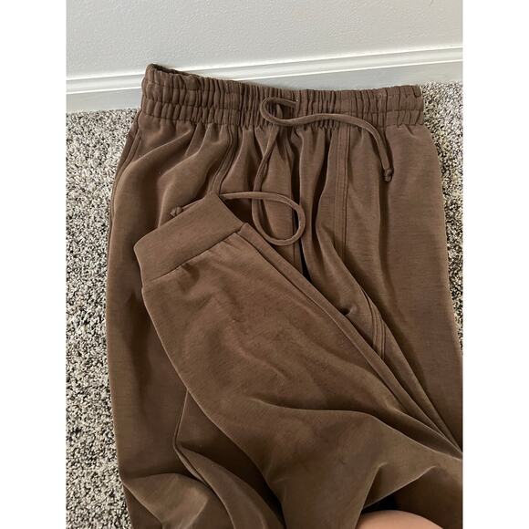 NUX yuki sleek fabric joggers women's size large - Picture 6 of 6